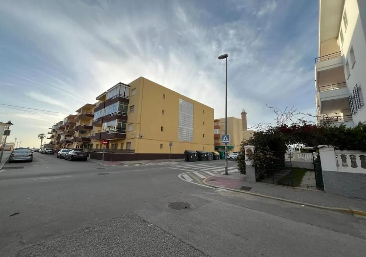Apartment With A Terrace And Garden Chipiona